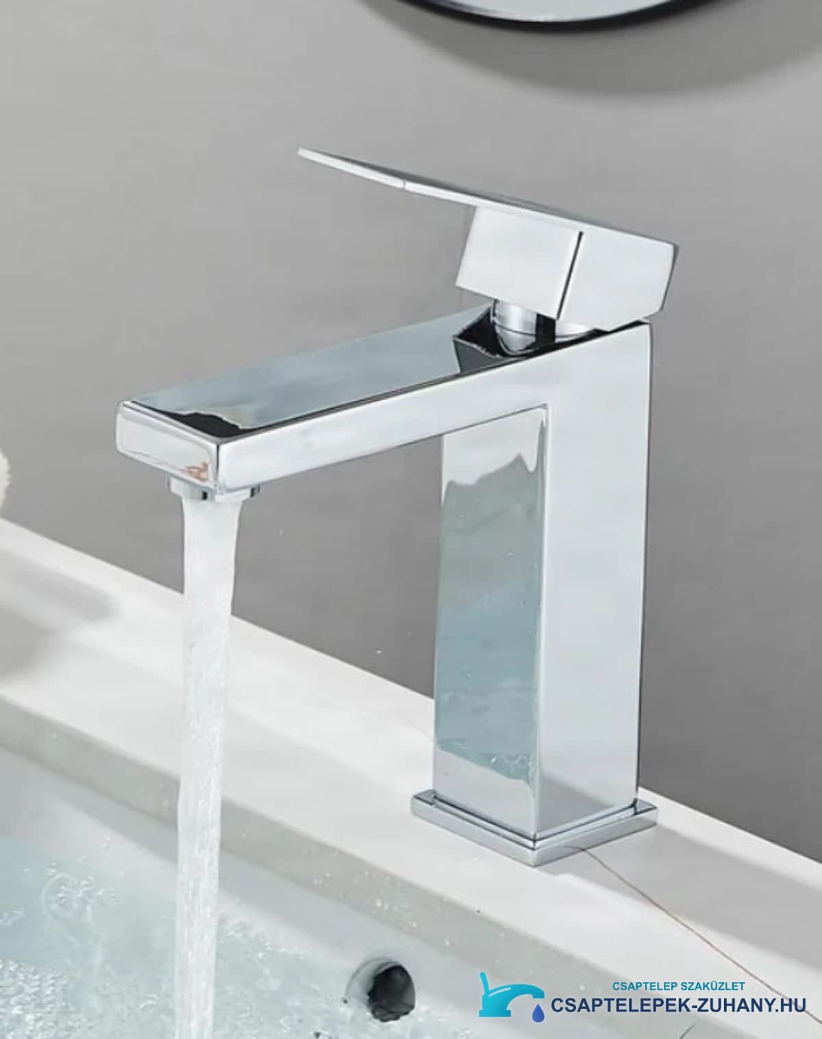 Elegáns BS1103 fürdőszobai csaptelep fényes króm kivitelben